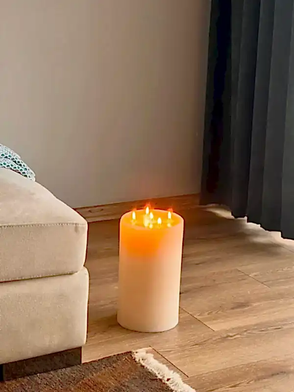 Beyaz Silindir Dev Mum