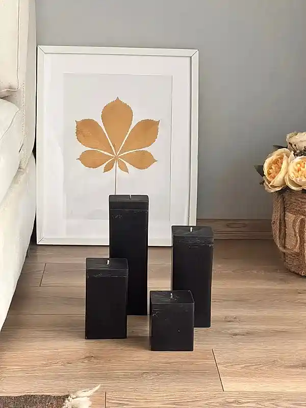 Kare Siyah Mum