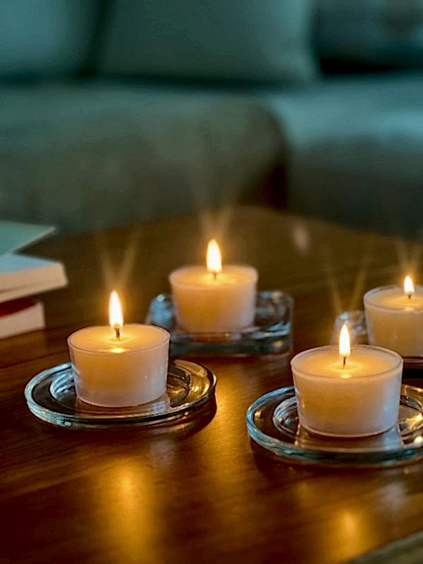 4'lü Kapsül Beyaz Mum